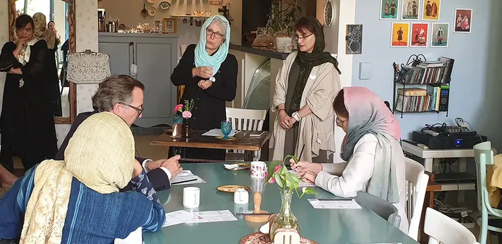 گفتگو در رویداد ریشه ها